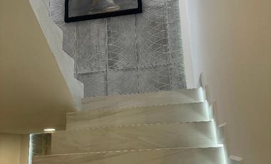 CASA ÚNICA EN VENTA EN RESIDENCIAL VIA CUMBRES CANCUN COLDWELL BANKER