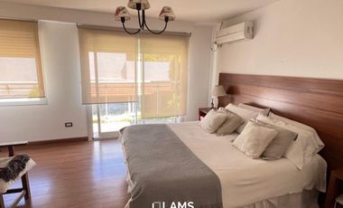 Casa Reciclada de 4 ambientes con parque - Venta - Zona Mogotes