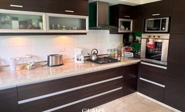 Casa Reciclada de 4 ambientes con parque - Venta - Zona Mogotes