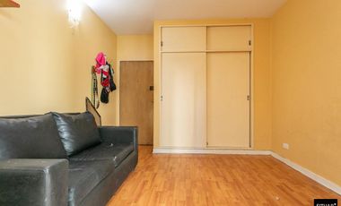 Venta Departamento de 1 ambiente con cocina separada en Parque Patricios
