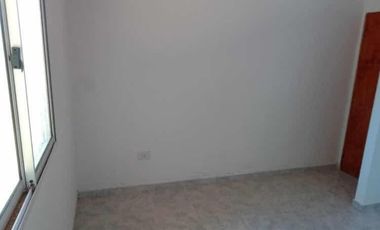 Casa en venta - 3 Dormitorios 1 Baño - Cocheras - 80Mts2 - Mar del Tuyú