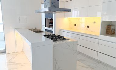 Departamento 4 ambientes con cochera en Villa Sarmiento - Excelente oportunidad