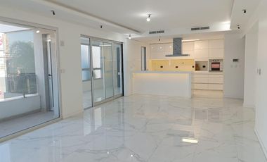 Departamento 4 ambientes con cochera en Villa Sarmiento - Excelente oportunidad