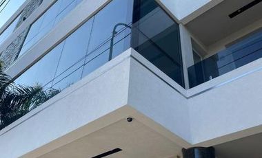 Departamento 4 ambientes con cochera en Villa Sarmiento - Excelente oportunidad