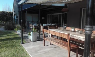 Casa en Venta en Barrio San Manuel, Pilar GBA Norte - 12 ambientes