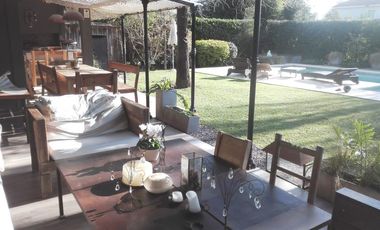 Casa en Venta en Barrio San Manuel, Pilar GBA Norte - 12 ambientes