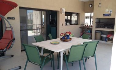 Casa en venta - 3 Dormitorios 2 Baños - 803Mts2 - Guernica