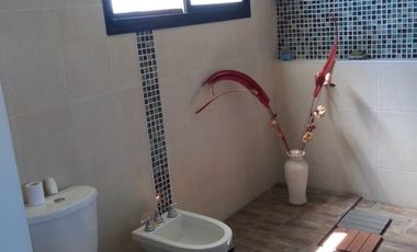 Casa en venta - 3 Dormitorios 2 Baños - 803Mts2 - Guernica