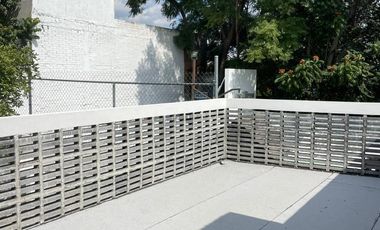 Edificio en renta para oficinas con estacionamiento en la Felix Ireta, Morelia