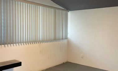 Edificio en renta para oficinas con estacionamiento en la Felix Ireta, Morelia