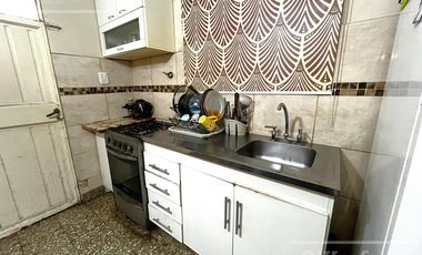 Casa en venta, 3 ambientes, en Quilmes , Oportunidad , a Reciclar