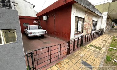 Casa en venta, 3 ambientes, en Quilmes , Oportunidad , a Reciclar