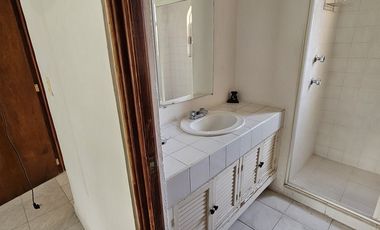 Casa en fraccionamiento privado con alberca
