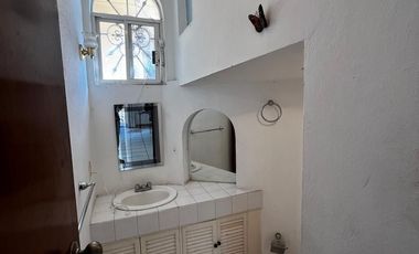 Casa en fraccionamiento privado con alberca