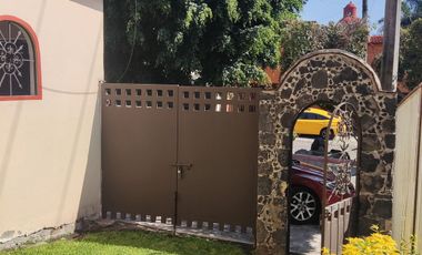 Casa en fraccionamiento privado con alberca