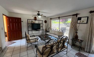 Casa en fraccionamiento privado con alberca