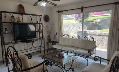 Casa en fraccionamiento privado con alberca