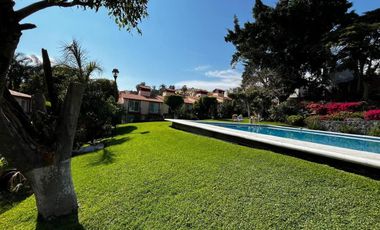 Casa en fraccionamiento privado con alberca