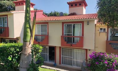 Casa en fraccionamiento privado con alberca