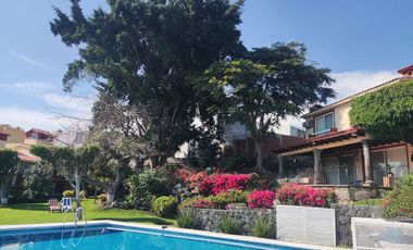 Casa en fraccionamiento privado con alberca