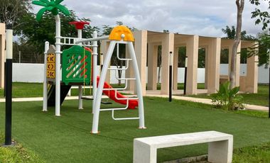 Casa Residencial en Cholul, 4 recámaras y piscina en Residencial