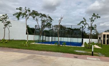 Casa Residencial en Cholul, 4 recámaras y piscina en Residencial