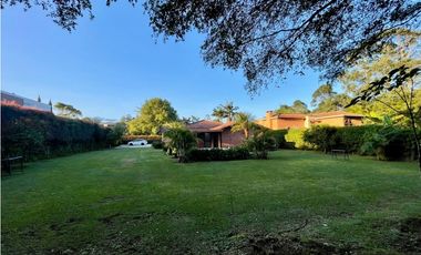 Casa campestre en exclusiva parcelación Llano Grande