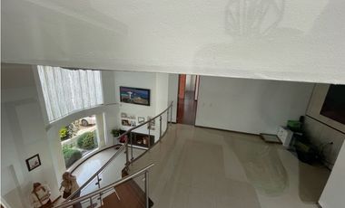 Rentamos hermosa casa en Chía !!