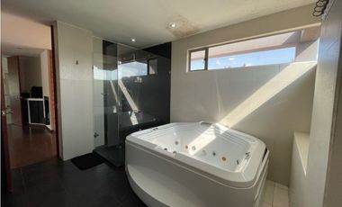 Rentamos hermosa casa en Chía !!
