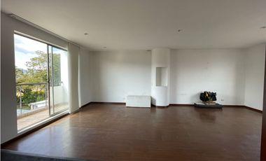 Rentamos hermosa casa en Chía !!