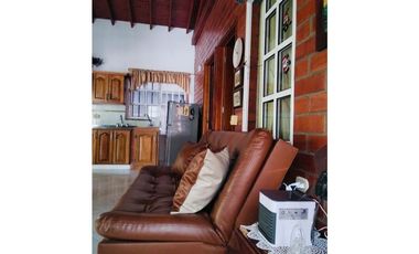 ARRIENDO CASA EN SAN JERONIMO