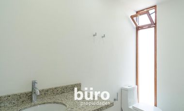 MODERNA OFICINA EN VENTA EN  ZONA COMERCIAL DE BARRANCO