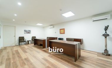 MODERNA OFICINA EN VENTA EN  ZONA COMERCIAL DE BARRANCO