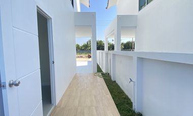3 Bedroom House for sale in Nong Chom, Chiang Mai