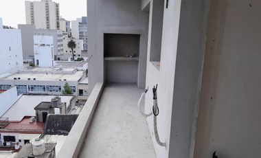 Edificio en construcción Departamento en venta de amplios 2 ambientes en San Martín centro