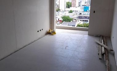 Edificio en construcción Departamento en venta de amplios 2 ambientes en San Martín centro
