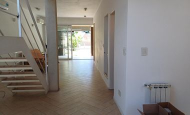 Hermosa casa 5 ambientes moderna  impecable