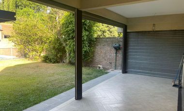 Hermosa casa 5 ambientes moderna  impecable