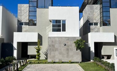 CASA EN VENTA ROSARITO AMARALTA 3 RECAMARAS AMUEBLADA