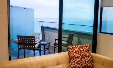 En venta hermoso departamento con vista al mar edf. Poseidon Manta.