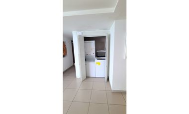 En venta hermoso departamento con vista al mar edf. Poseidon Manta.