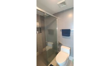 En venta hermoso departamento con vista al mar edf. Poseidon Manta.