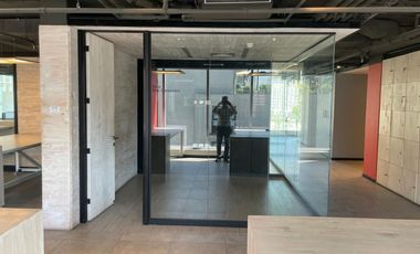 ARRIENDO Oficina habilitada de 697,70 m2, Metro Pedro de Valdivia
