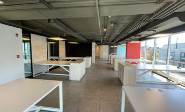 ARRIENDO Oficina habilitada de 697,70 m2, Metro Pedro de Valdivia