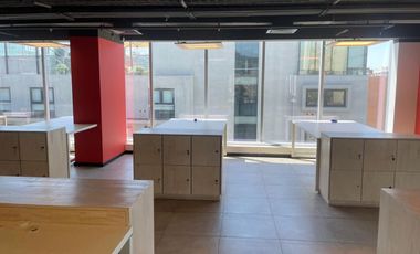 ARRIENDO Oficina habilitada de 697,70 m2, Metro Pedro de Valdivia