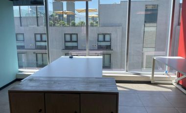 ARRIENDO Oficina habilitada de 697,70 m2, Metro Pedro de Valdivia
