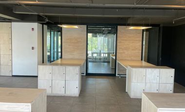 ARRIENDO Oficina habilitada de 697,70 m2, Metro Pedro de Valdivia