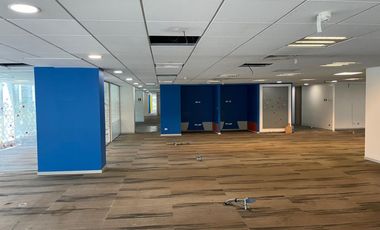 ARRIENDO Oficina habilitada de 983,00 m2, Metro Pedro de Valdivia