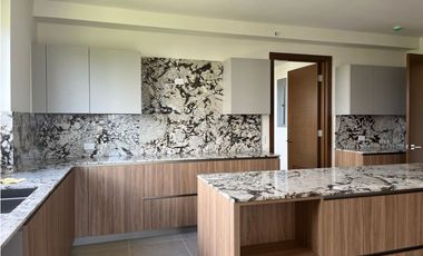 Apartamento en venta  PH Pinnacle, Santa María (AA)