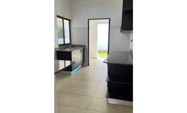 SE ALQUILA CASA EN ECO GARDEN ARRAIJAN